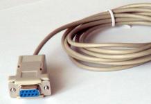 Null modem cable for satellite receiver